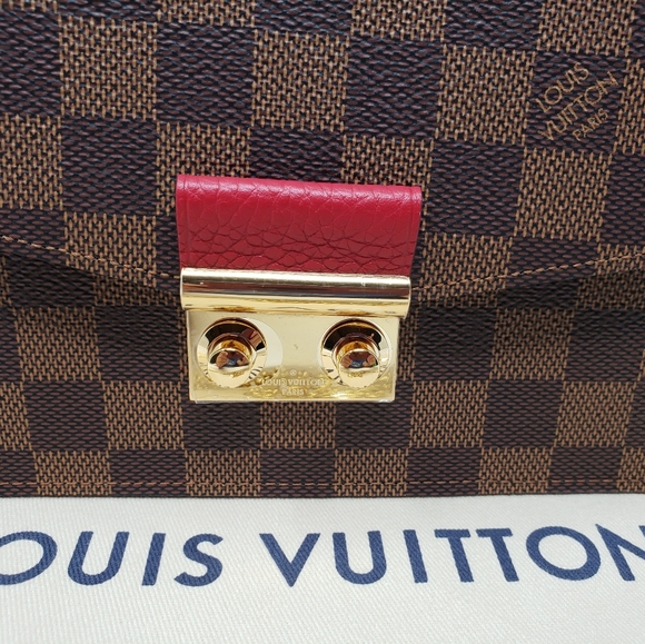 Like New Louis Vuitton Croisette Scarlet Chain Wallet! - Picture 2 of 10